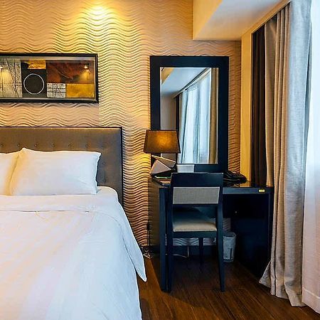 Relaxing Wind Apartment Tagaytay City Exterior photo